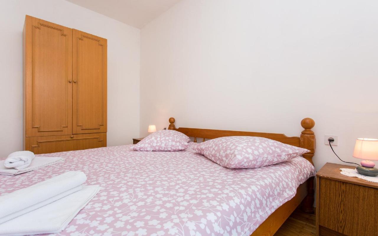 Apartman Broznic Šilo Exterior foto
